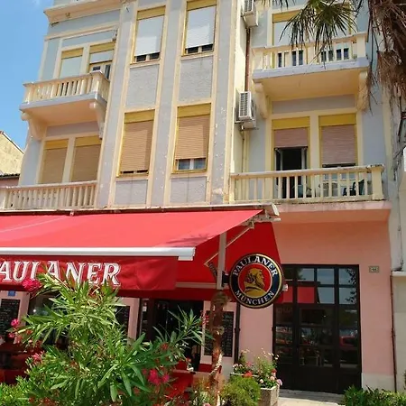 Apartman Dora